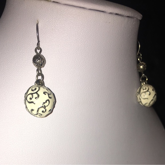 Ivory & Silver Earring’s - Picture 3 of 6